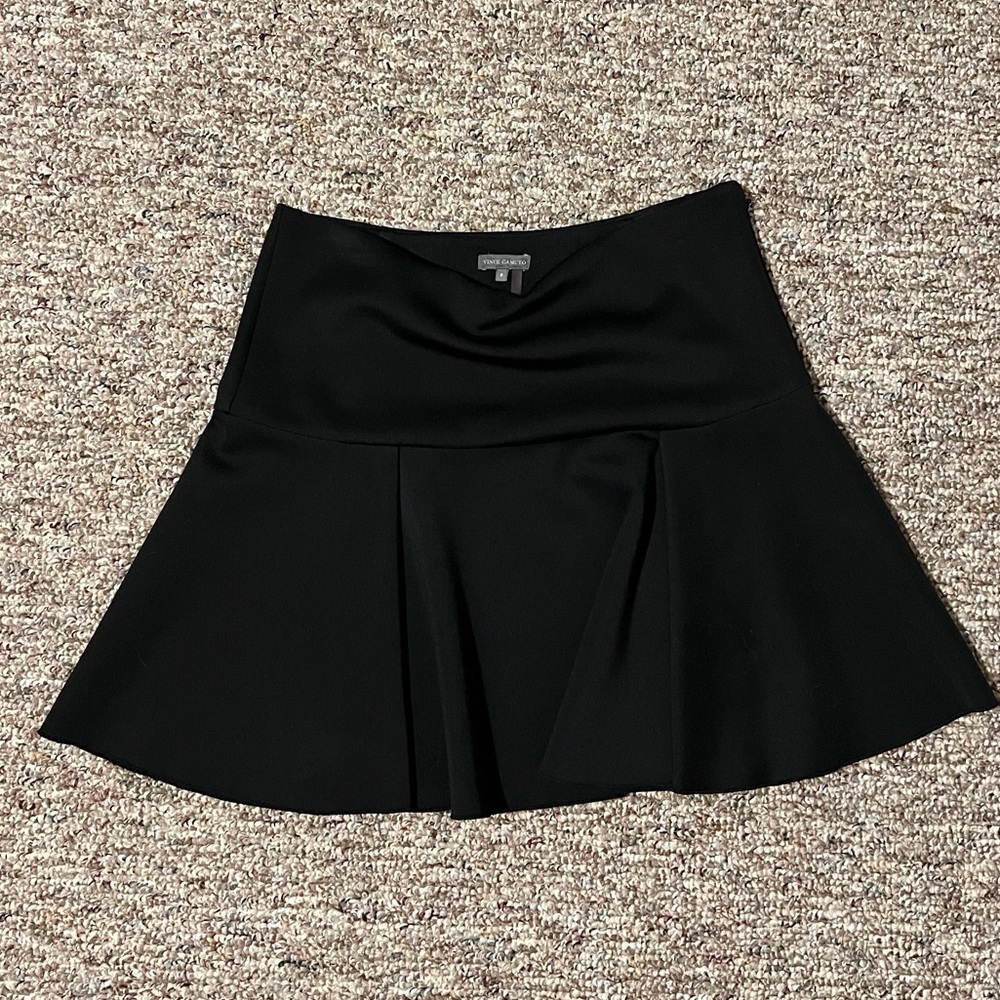 Vince Camuto Black Skirt Size 6